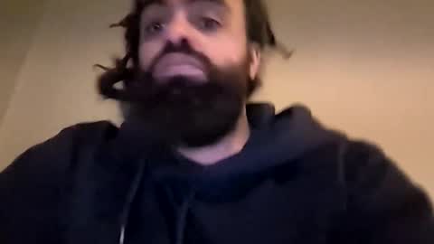 Snapshot of bengel_mozam chatting on 04-04-26, 08:28 kevin online show from 04-04-26, 08:28