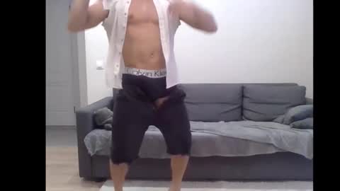 Snapshot of beniamain chatting on 01-10-25, 11:00 Alan online show from 01-10-25, 11:00