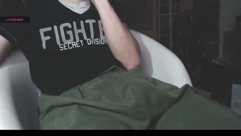 Snapshot of benijamin chatting on 01-18-26, 11:08 benijamin online show from 01-18-26, 11:08