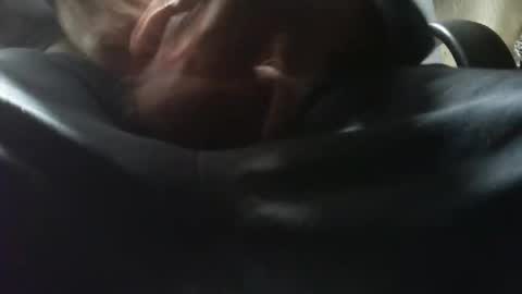 Snapshot of beninoam75 chatting on 03-08-26, 04:33 beninoam75 online show from 03-08-26, 04:33