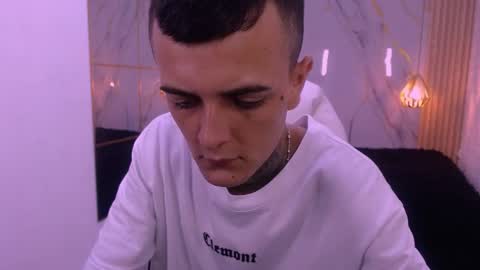 Snapshot of benjamin_anthony chatting on 02-17-26, 01:07 benjamin_anthony online show from 02-17-26, 01:07