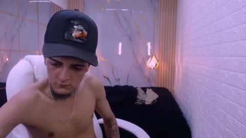 Snapshot of benjamin_anthony chatting on 03-04-26, 02:06 benjamin_anthony online show from 03-04-26, 02:06