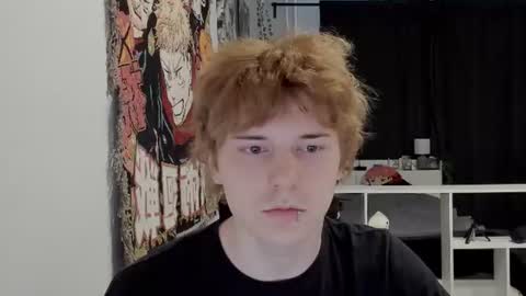 Snapshot of benjamin_boo chatting on 06-16-26, 08:28 Benji online show from 06-16-26, 08:28