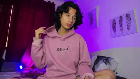 Snapshot of benjamin_fiore chatting on 12-23-24, 12:19 benjamin_fiore online show from 12-23-24, 12:19