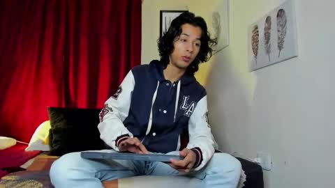 Snapshot of benjamin_fiore chatting on 01-17-25, 11:17 benjamin_fiore online show from 01-17-25, 11:17