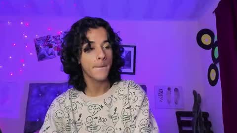 Snapshot of benjamin_fiore chatting on 03-06-25, 10:41 benjamin_fiore online show from 03-06-25, 10:41