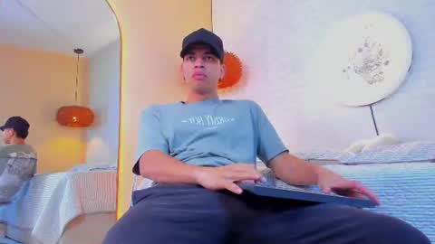 BENJAMIN online show from 06-24-26, 01:04