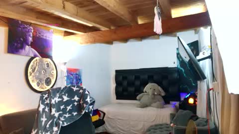 benjamincooperk online show from 07-18-26, 04:16