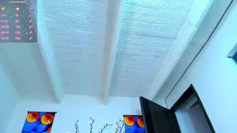 Snapshot of benn_ulus chatting on 12-18-25, 12:33 benn_ulus online show from 12-18-25, 12:33