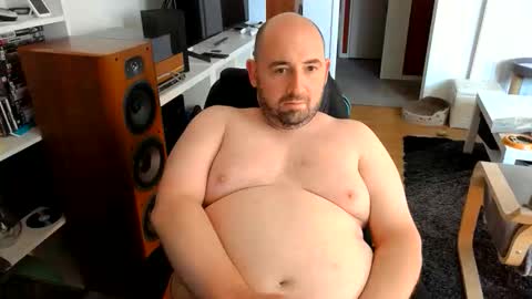 Ben online show from 06-07-26, 01:59