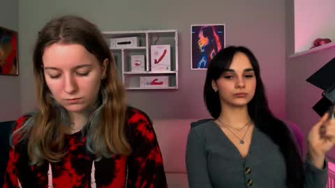 Snapshot of benny_duglas chatting on 12-20-25, 01:07 Benny online show from 12-20-25, 01:07