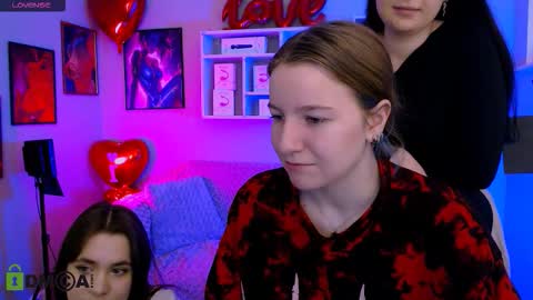 Snapshot of benny_duglas chatting on 02-14-26, 10:23 Benny online show from 02-14-26, 10:23