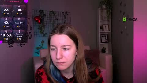 Snapshot of benny_duglas chatting on 03-08-26, 10:30 Benny online show from 03-08-26, 10:30