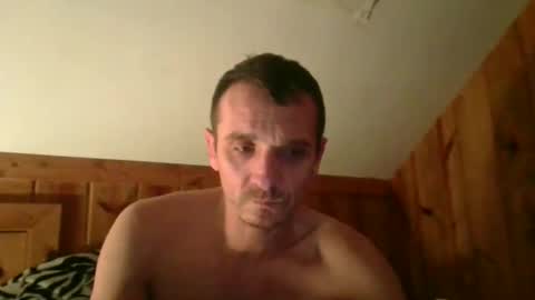 Snapshot of bennymn chatting on 12-16-25, 07:13 benny and innocentvixon online show from 12-16-25, 07:13