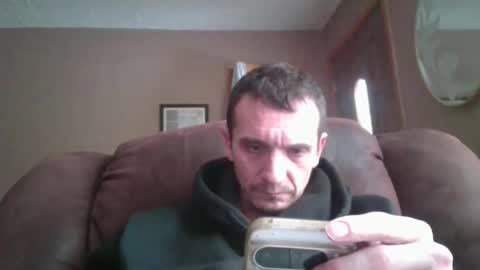 Snapshot of bennymn chatting on 12-16-25, 08:25 benny and innocentvixon online show from 12-16-25, 08:25