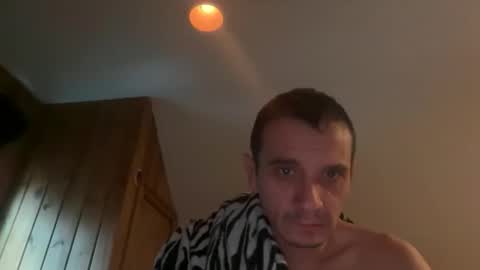 Snapshot of bennymn chatting on 01-15-26, 02:10 benny and innocentvixon online show from 01-15-26, 02:10