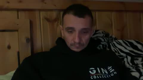 Snapshot of bennymn chatting on 02-08-26, 02:37 benny and innocentvixon online show from 02-08-26, 02:37