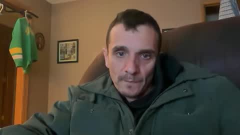 Snapshot of bennymn chatting on 03-06-26, 02:52 benny and innocentvixon online show from 03-06-26, 02:52