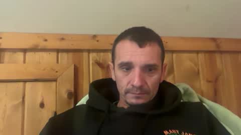 Snapshot of bennymn chatting on 04-12-26, 03:06 benny and innocentvixon online show from 04-12-26, 03:06