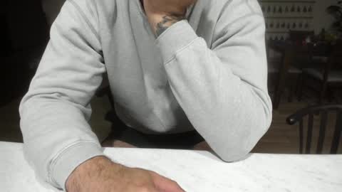 Snapshot of benthebodybuilder chatting on 01-05-25, 04:04 Ben Braxton online show from 01-05-25, 04:04