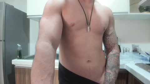 Snapshot of benthebodybuilder chatting on 01-05-25, 11:12 Ben Braxton online show from 01-05-25, 11:12