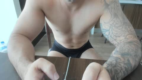 Snapshot of benthebodybuilder chatting on 01-10-25, 03:37 Ben Braxton online show from 01-10-25, 03:37