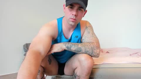 Snapshot of benthebodybuilder chatting on 11-25-25, 09:04 Ben Braxton online show from 11-25-25, 09:04