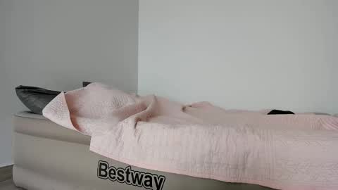 Snapshot of benthebodybuilder chatting on 11-29-25, 03:48 Ben Braxton online show from 11-29-25, 03:48