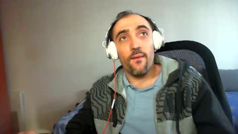 bentish online show from 02-15-25, 02:44