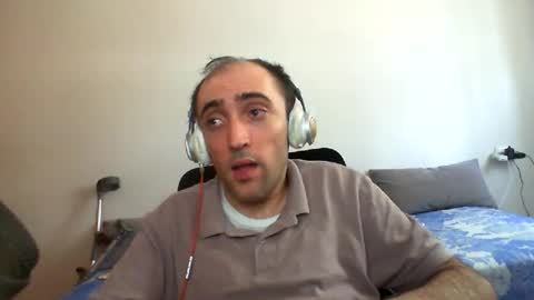 Snapshot of bentish chatting on 05-10-26, 10:20 bentish online show from 05-10-26, 10:20