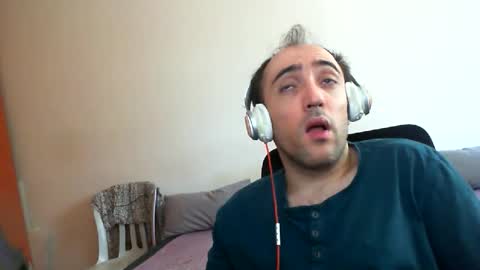 Snapshot of bentish chatting on 06-07-26, 05:11 bentish online show from 06-07-26, 05:11