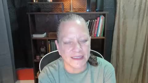 DeniseDavid online show from 04-28-26, 03:11