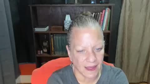 DeniseDavid online show from 04-30-26, 02:18