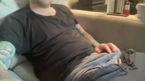 Snapshot of benwa_balls chatting on 10-17-25, 09:23 Nate Higgers online show from 10-17-25, 09:23