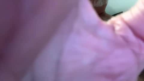 Snapshot of benz10001 chatting on 11-04-25, 01:16 benz10001 online show from 11-04-25, 01:16