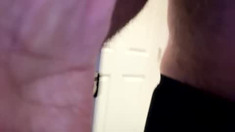 Snapshot of benz10001 chatting on 11-24-25, 12:38 benz10001 online show from 11-24-25, 12:38