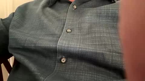 Snapshot of benz10001 chatting on 03-25-26, 12:33 benz10001 online show from 03-25-26, 12:33