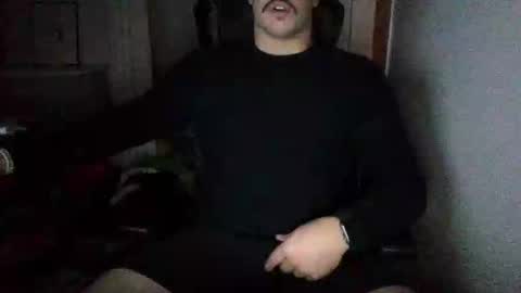 Snapshot of benzoil20007 chatting on 11-23-25, 05:40 benzoil20007 online show from 11-23-25, 05:40