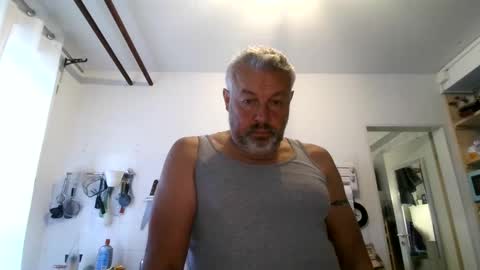 Martin online show from 09-26-25, 06:17