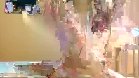 Snapshot of bermudatriangle12 chatting on 09-09-25, 04:45 tixxie online show from 09-09-25, 04:45