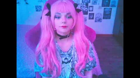 BerrieKitten online show from 04-16-26, 08:20