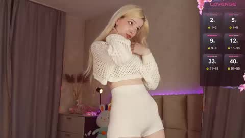 Katte online show from 11-28-25, 04:09