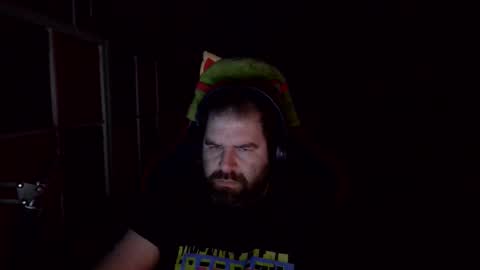 Snapshot of bertirally15 chatting on 03-28-26, 10:42 bertirally15 online show from 03-28-26, 10:42