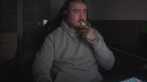 Snapshot of berto3389 chatting on 02-02-26, 12:31 berto3389 online show from 02-02-26, 12:31