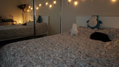 Snapshot of bestblondiiecb chatting on 11-16-25, 08:36 Chloe Next stream on Friday online show from 11-16-25, 08:36