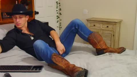 Snapshot of bestcockhere chatting on 01-12-26, 12:38 twitter zack1fisher online show from 01-12-26, 12:38