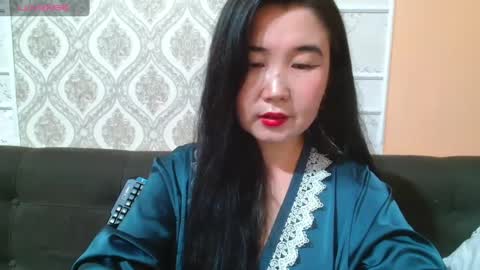 Snapshot of bet_lu chatting on 02-18-25, 06:48 Bet Lu online show from 02-18-25, 06:48