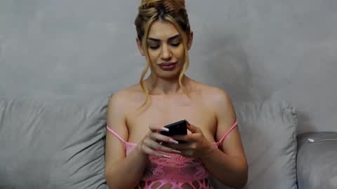 Snapshot of bethierusse chatting on 01-13-25, 12:51 bethierusse online show from 01-13-25, 12:51