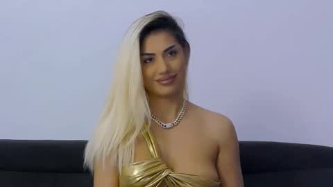 Snapshot of bethierusse chatting on 10-26-25, 05:57 bethierusse online show from 10-26-25, 05:57