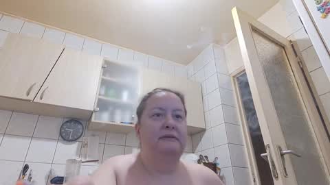 Snapshot of bethnorth chatting on 03-08-25, 05:28 bethnorth online show from 03-08-25, 05:28